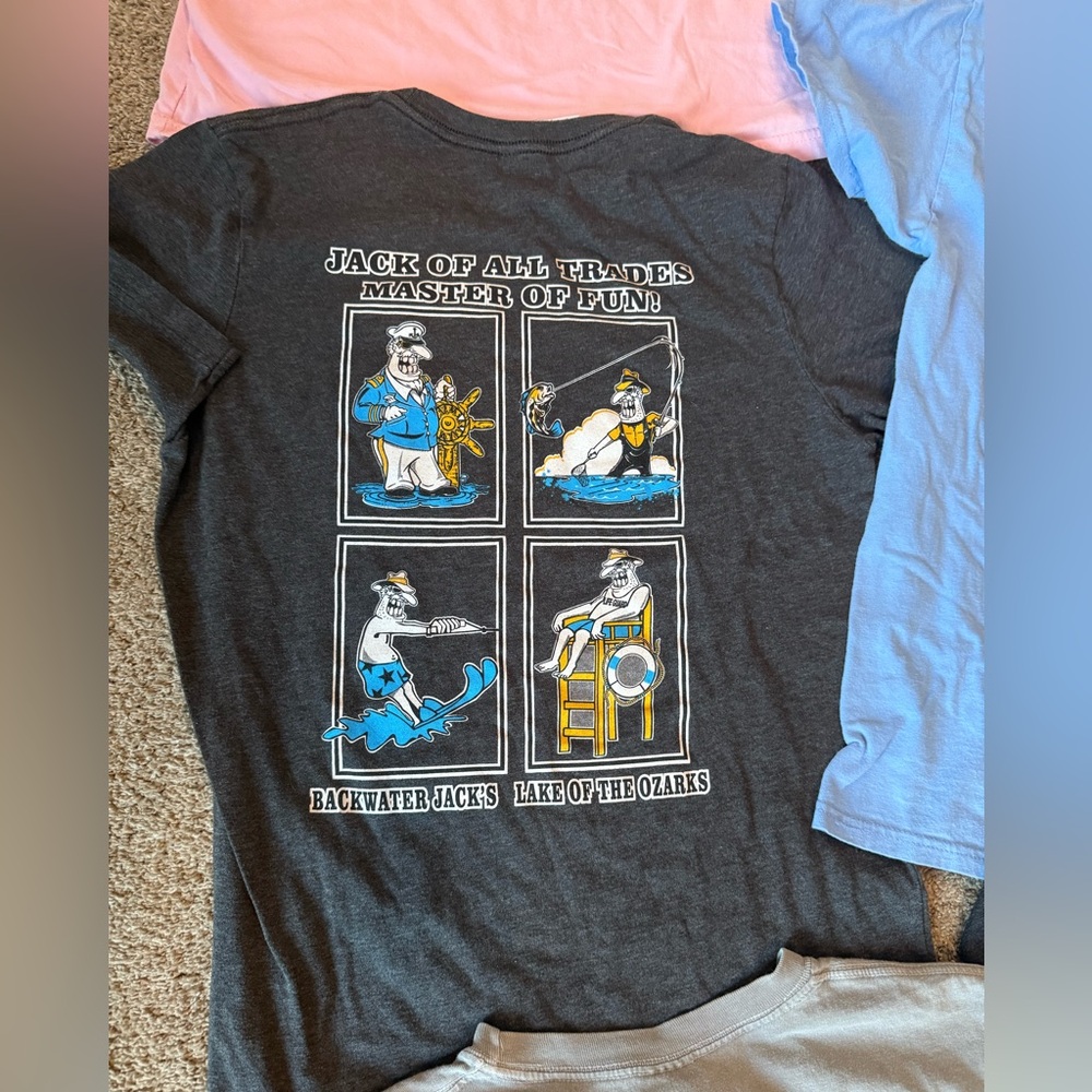 Women’s Graphic T-Shirt Bundle Set - Picture 10 of 12